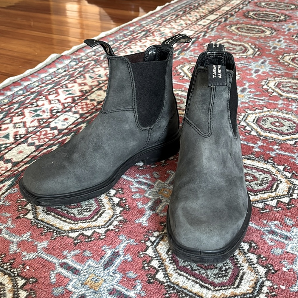 Blundstone Rustic Black Square Toe Boots